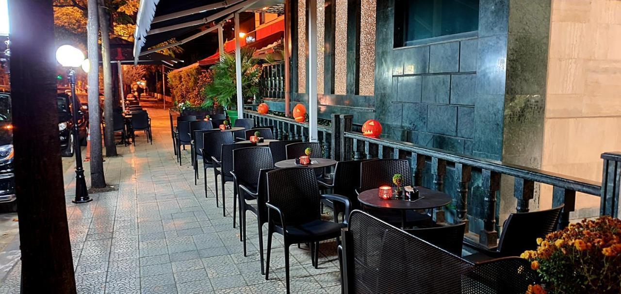 Nov Hotel Tirana Bagian luar foto