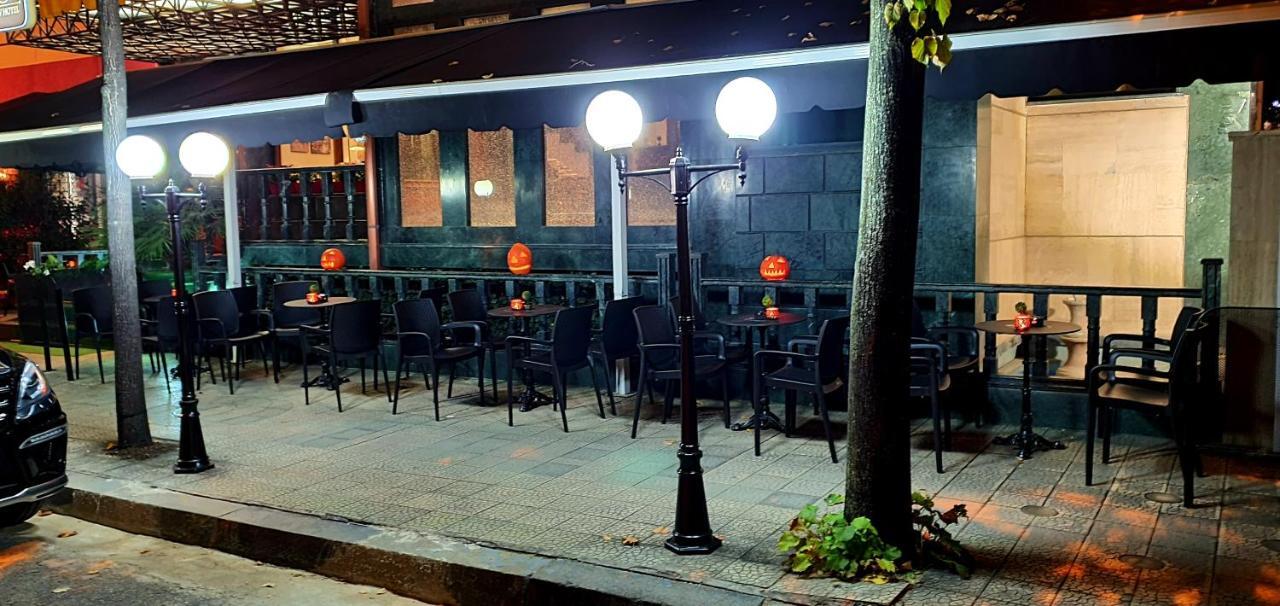 Nov Hotel Tirana Bagian luar foto