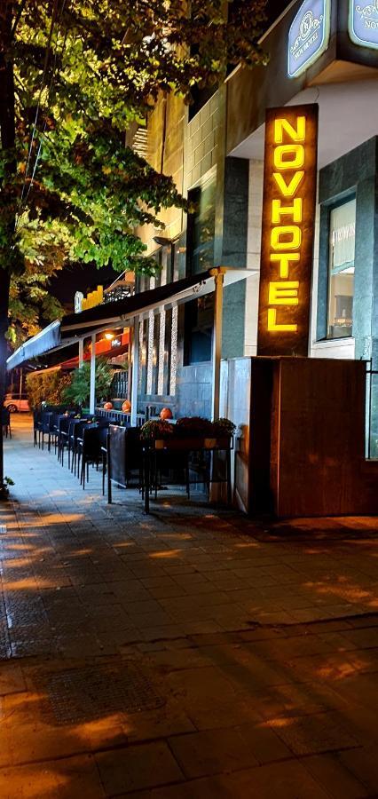 Nov Hotel Tirana Bagian luar foto