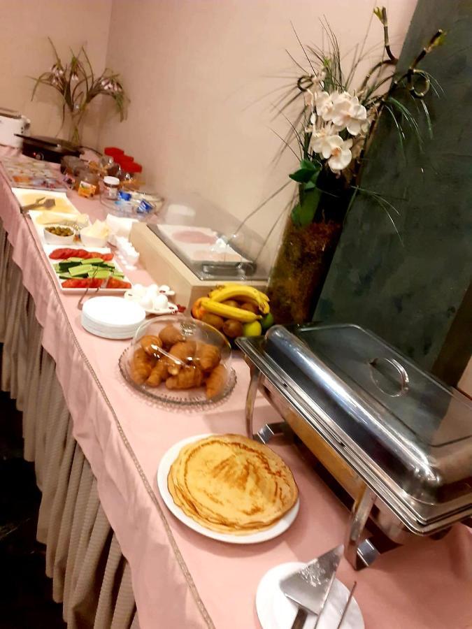 Nov Hotel Tirana Bagian luar foto
