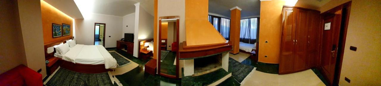 Nov Hotel Tirana Bagian luar foto