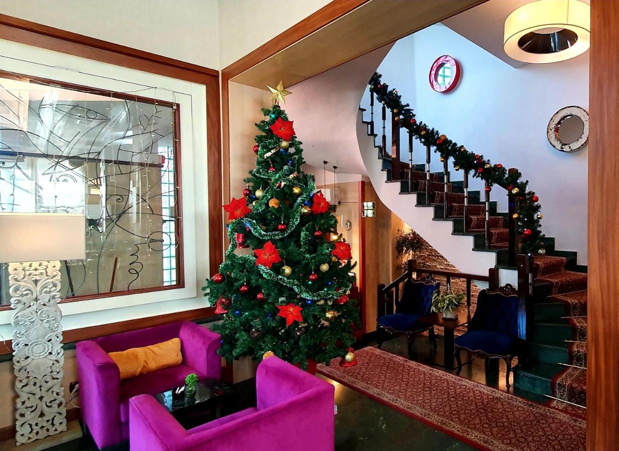 Nov Hotel Tirana Bagian luar foto